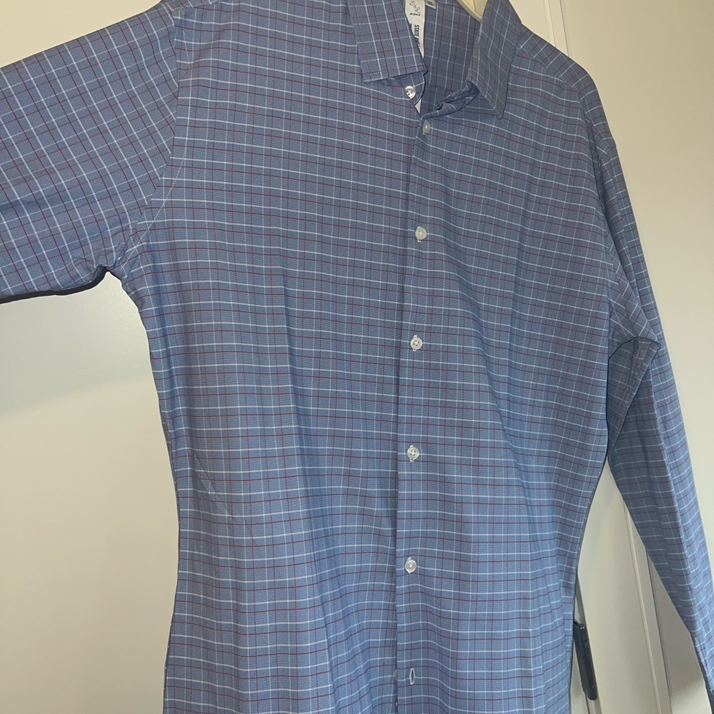 New State & Liberty athletic dress shirt. Size XL.